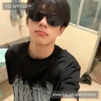经裙瀚